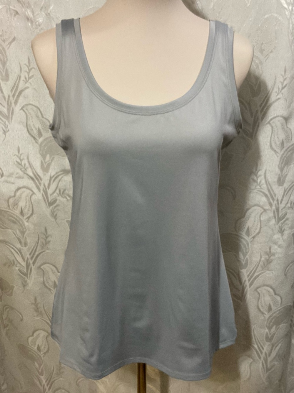 Roz & Ali Light Gray Scoop Neck Tank Top